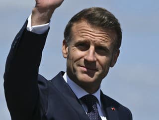 Macron je na návšteve