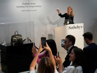 Neuveriteľná suma za kabelku: