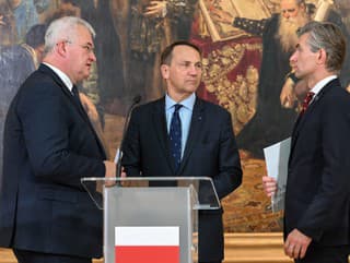 Ministri zahraničných vecí zľava