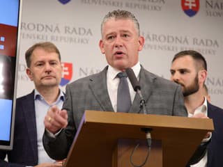 Hnutie Slovensko kritizuje informovanie