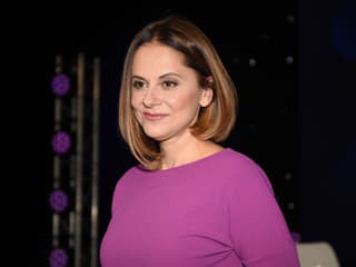 ZDRVUJÚCA SPRÁVA: Moderátorku (49)