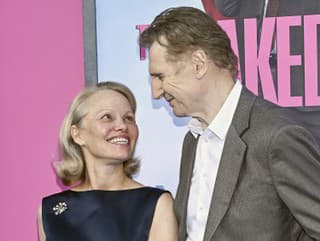 ROMÁNIK Pamely Anderson a