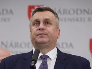 Kontroverzný tender nestačí len