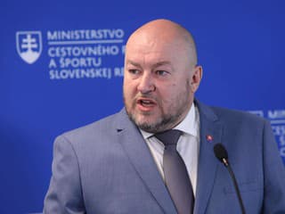 minister cestovného ruchu a