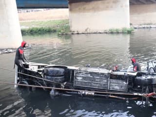 Neuveriteľná TRAGÉDIA: Autobus sa