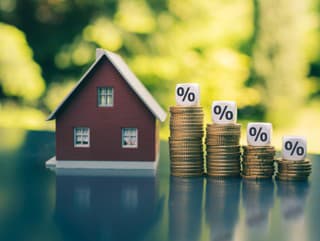 Banky znižujú úroky: Podľa