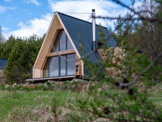 Manželia všetko zanechali a