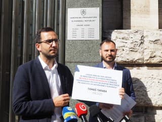 opoziční poslanci sprava Rastislav