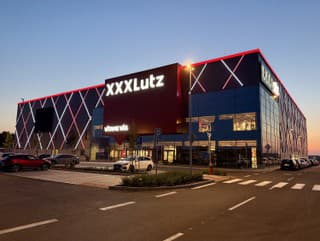 Nový obchodný dom XXXLutz