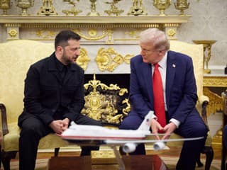 Na obrázku s Trumpom