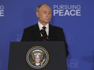 MIMORIADNY ONLINE Svetoví lídri