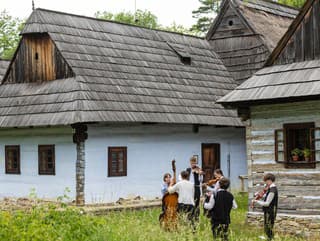 Poklady ľudovej architektúry: 10