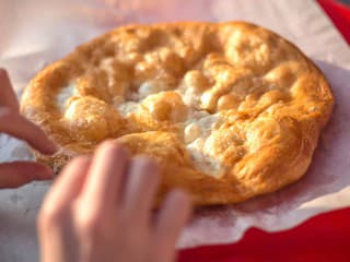 Akú múku na langoše,