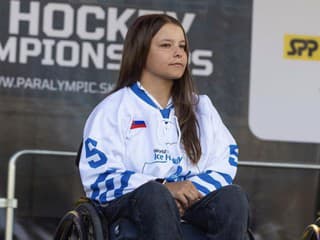 Z postrelenej kadetky bojovníčka