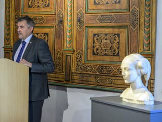 Generálny tajomník služobného úradu