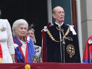 SMÚTOK v kráľovskej rodine: