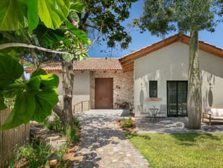 Bývali v zdedenom drevenom