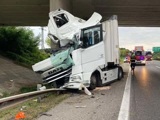 Na diaľnici D2 došlo