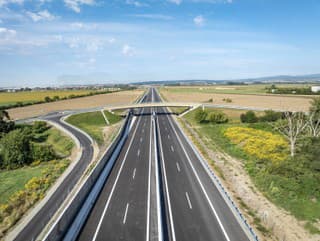 Realizácia projektu R2 Šaca