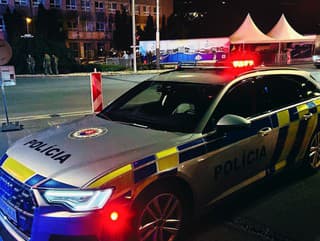 Policajt po nehode nafúkal