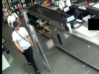 Krádež kabelky v predajni