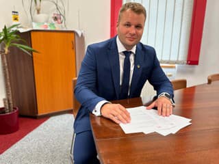 Škandál pred voľbami! Kandidát