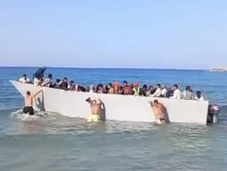 Migranti sa chceli vylodiť