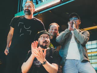 Rozšírený Korben Dallas navštevuje