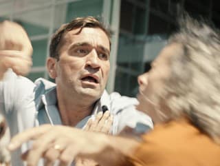 RECENZIA Slovenskú drámu Otec