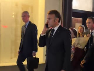 Emmanuel Macron hneď zavolal