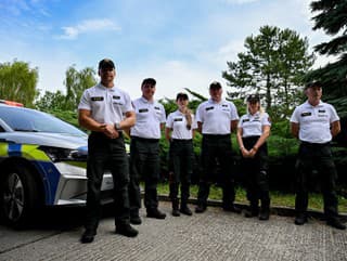 Stretnutie s policajtmi vyslanými