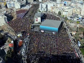 Tisícky stúpencov Hizballáhu si