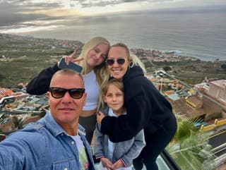 Zuzana Belohorcová s rodinou