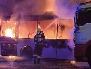 Požiar autobusu v Sadoch