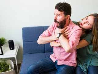 Večera sa zmenila na