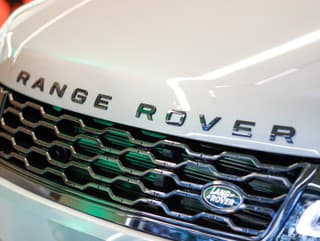 Jaguar Land Rover obnovuje