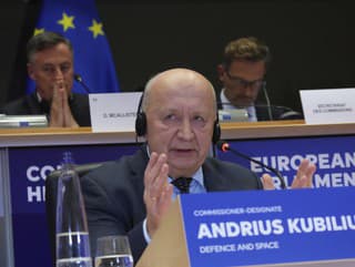 Európsky komisár pre obranu