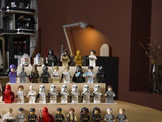 Lego panáčikovia, ktorí stoja