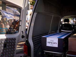 Izraelčania sa zhromažďujú pri