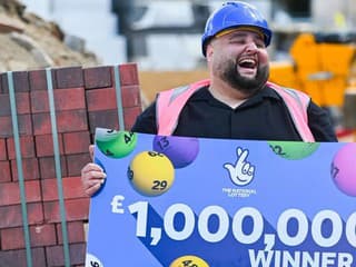 Cez noc zbohatol, tri