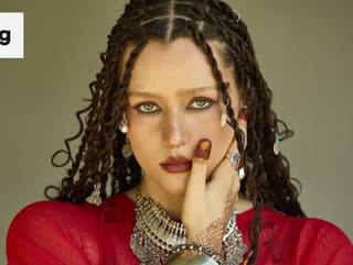 Mladá speváčka Karin Ann