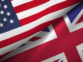 Británia na žiadosť USA