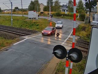 Autu odpadlo koleso na