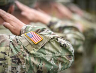 Anonym zachraňuje americkú armádu!