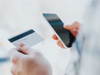 Nezaplatíte kartou, nepôjdu ani