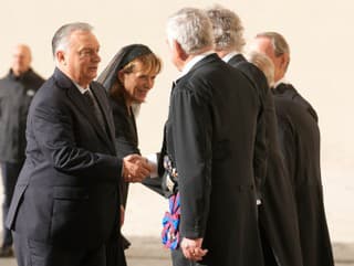 Viktor Orbán požiadal pápeža