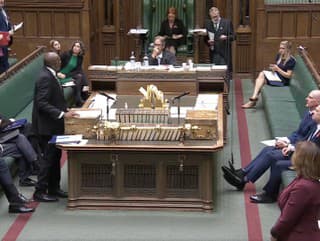 V Británii sa začalo