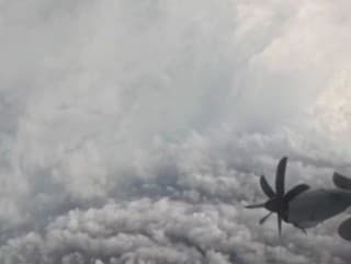 Posádka preletela hurikánom Melissa.