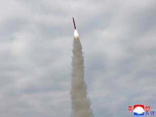 KĽDR otestovala rakety v