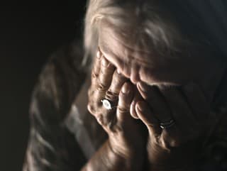 Podvod na seniorke: Muž